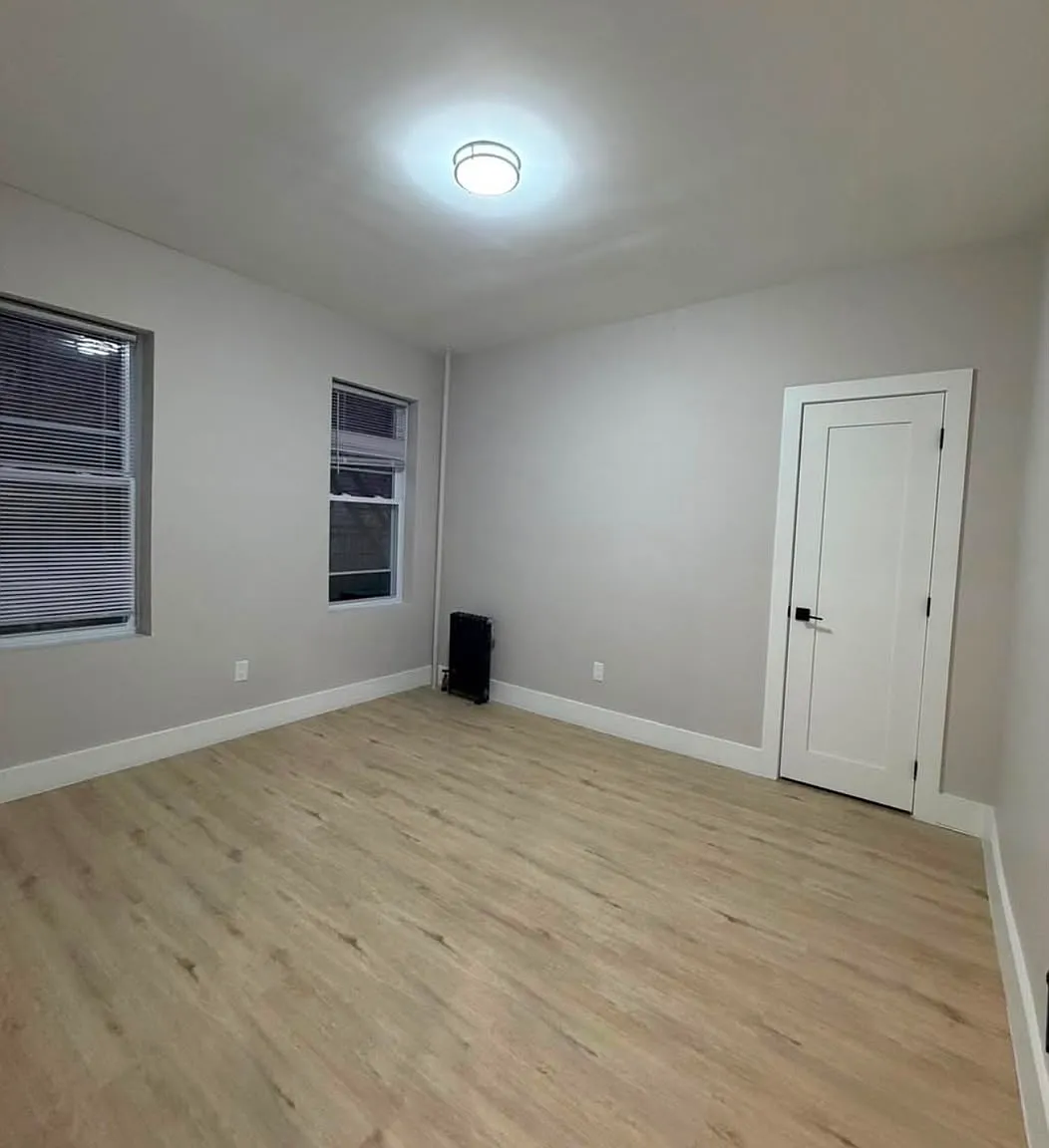 1 bed, $700 — Photo 1