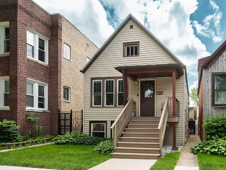 3233 W Berteau Ave — Photo 3