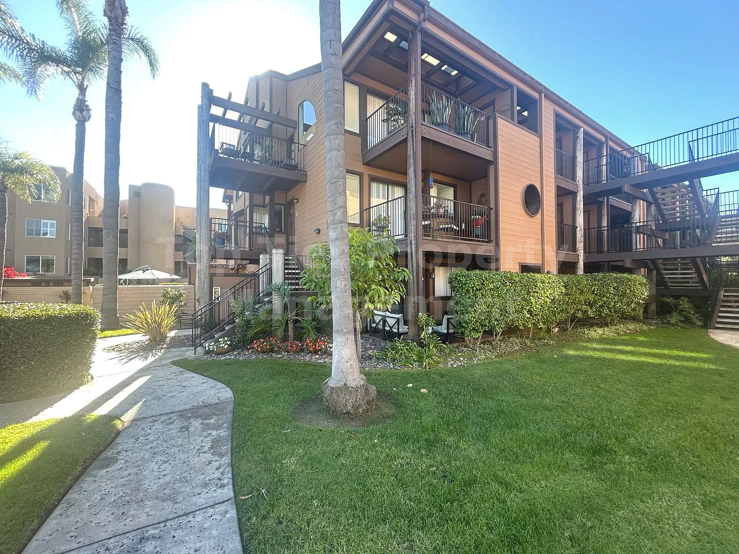 **Beautiful, Fully-Furnished 2 bed / 2.5 bath Townhome in Coastal Carlsbad - Available 10/01** — Photo 1