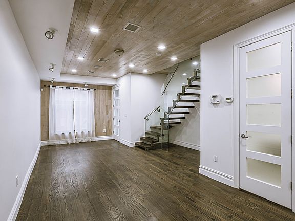 3rd image of 414 Halsey St #Townhouse