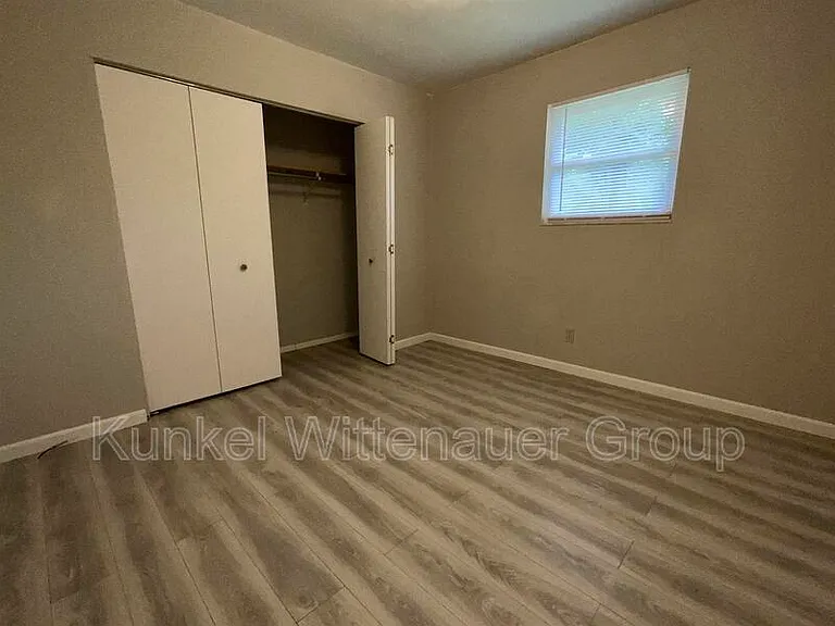 912 E Adams St #A — Photo 10