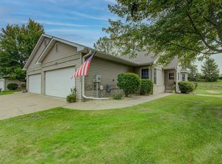 2130 Southwind Rd, Maplewood, MN 55109