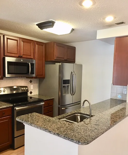 11 Hamiltons Bay Ct #CT855