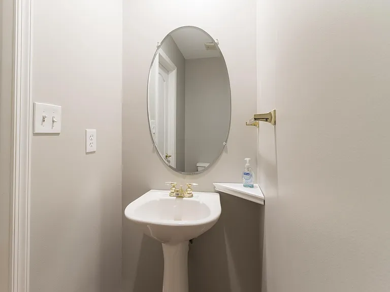 733 Mashie Ct — Photo 37