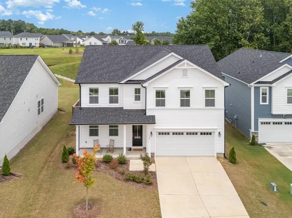 1308 McFarlan Ct, Holly Springs, NC 27540