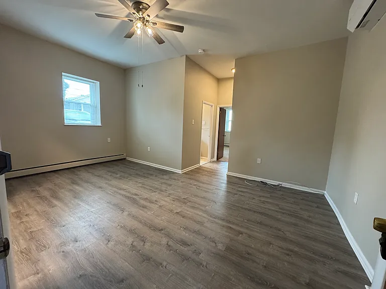 615 Summit St #2 — Photo 6