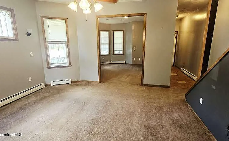 1631 Vine St — Photo 6