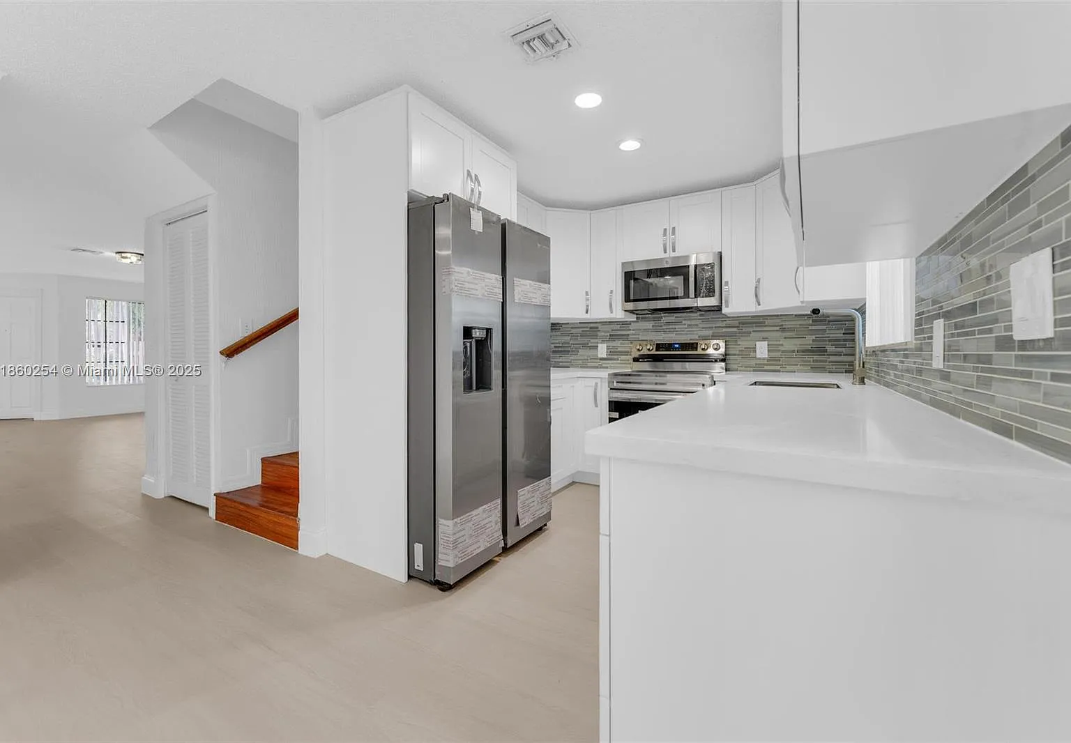 3 bed, 1750 sqft, $3,100 — Photo 4