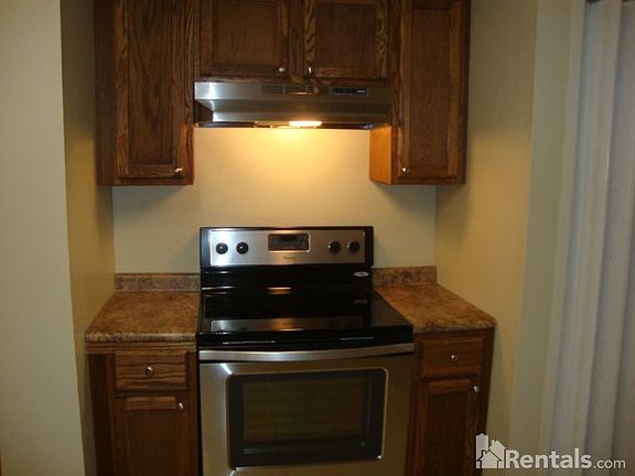 4th image of 1615 Kentwood Dr