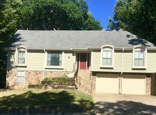 7009 Switzer St, Merriam, KS 66203