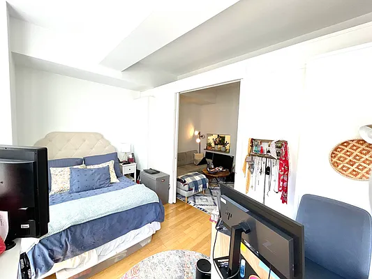 Sold by A Space Realty NY LLC | media 8