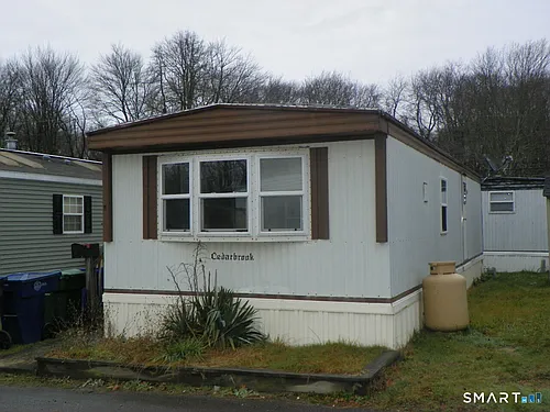 11 Woodland Dr Photo 1