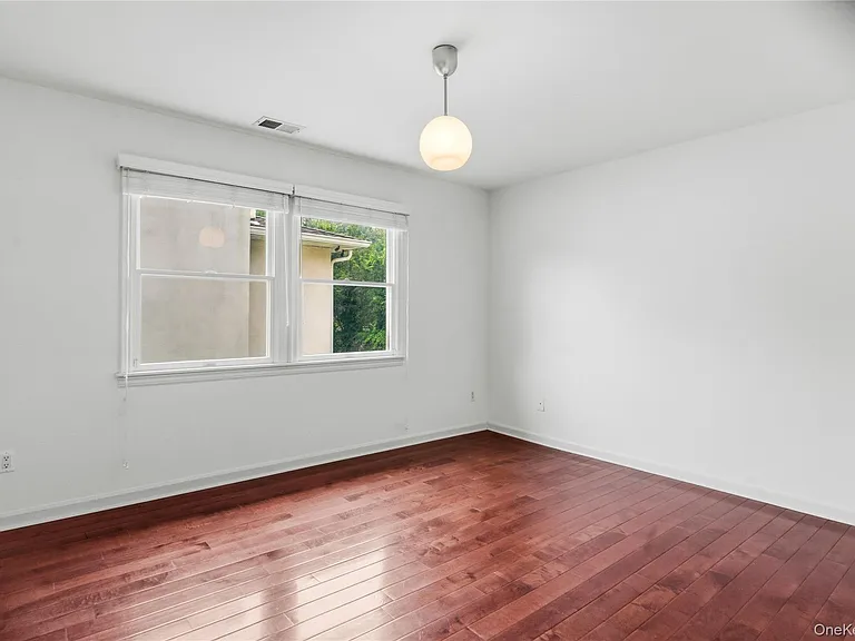 10 Osborne Ln — Photo 21