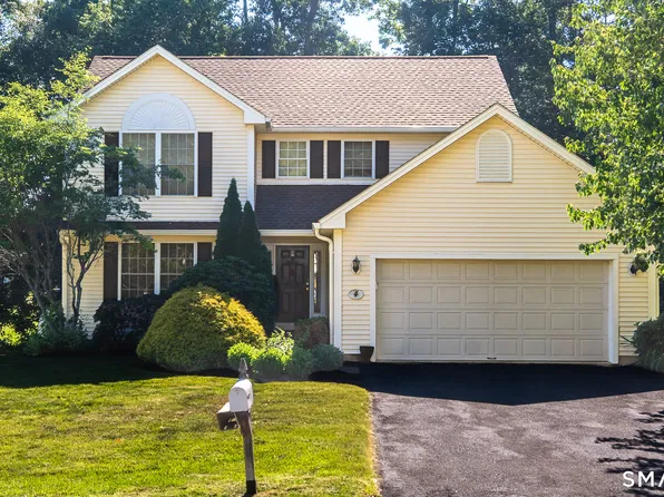 45 Pocono Lane #4, Danbury, CT 06810