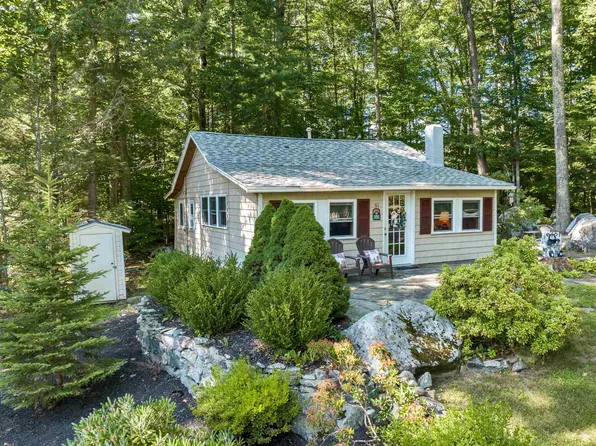 61 Smith Point Road, Alton, NH 03809