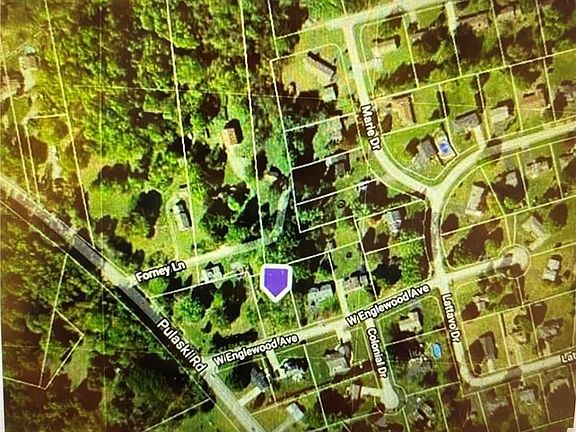 2nd image of 608 W Englewood Ave