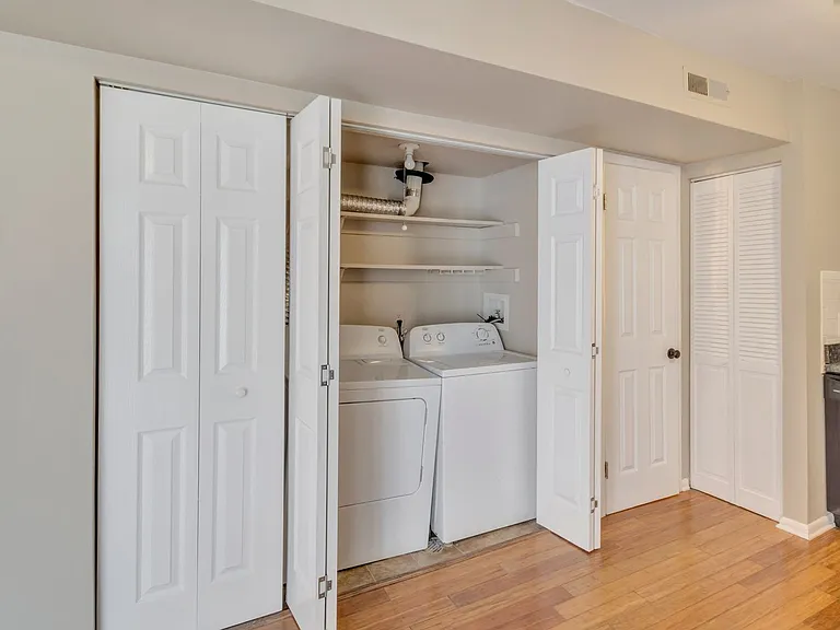 2716 Gatewood Cir — Photo 8