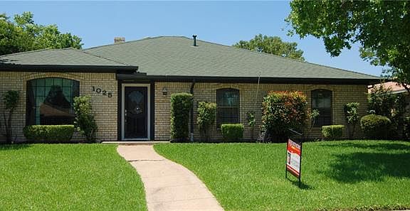 2nd image of 1025 Goldenrod Dr