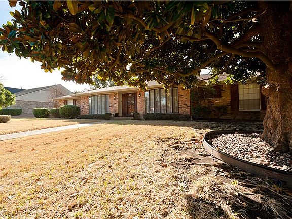 3rd image of 6932 Winterwood Ln