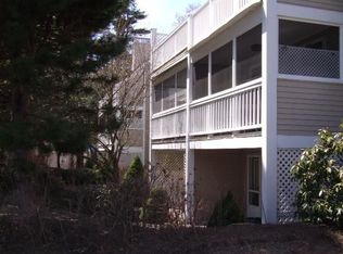 16 Salt Mdws, Hampton, NH 03842