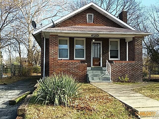 1st image of 2974 Kincaid Ave