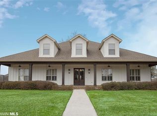 803 Darrah St, Fairhope, AL 36532