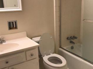 5525 Cresthaven Ln APT 2C, Toledo, OH 43614