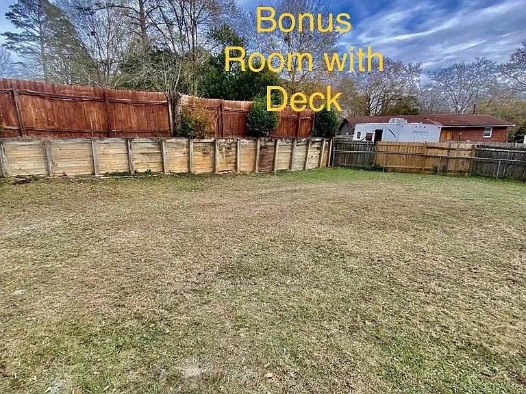 6112 Potomac Cir — Photo 39