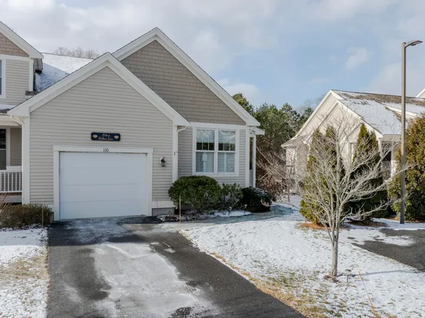 110 Grey Hawk Drive, Mashpee, MA 02649