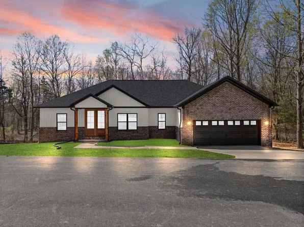 175 Shady Oaks Ct, Radcliff, KY 40160