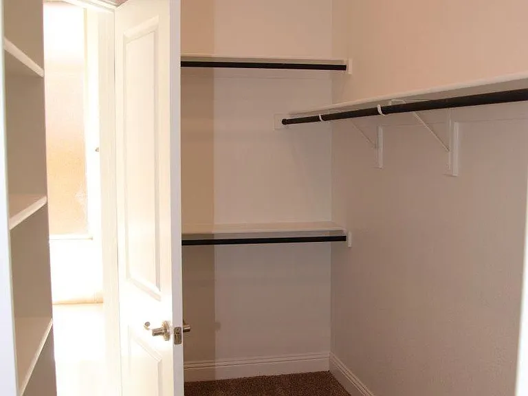 Large master suite walk-in closet