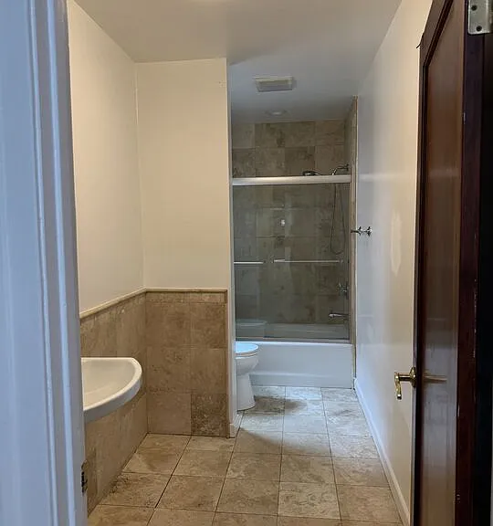 831 Wilcox Ave — Photo 10