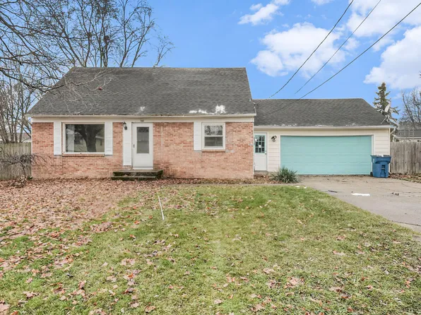 7367 Terrace Ln, Jenison, MI 49428