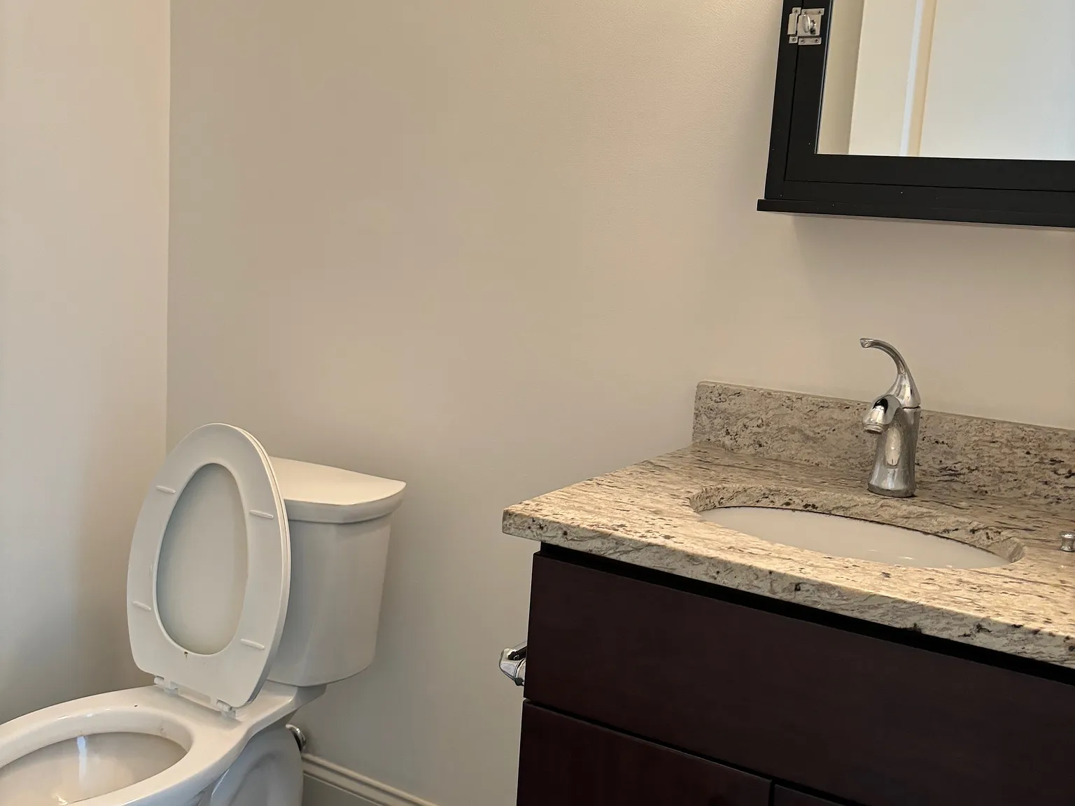1 bed, 728 sqft, $1,850 — Photo 2