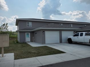 520 Maple Brook Ct, Northfield, MN 55057