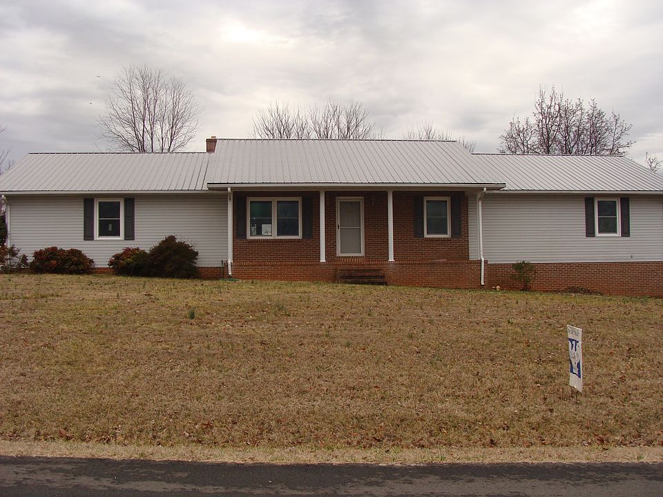 1st image of 3203 Lindenwood Dr