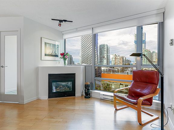 2nd image of 501 Pacific St #1205
