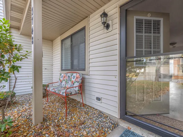 3748 Tartan Cir, Portage, MI 49024