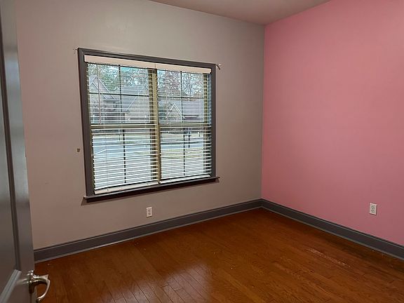 5th image of 1690 Bellevue Grove Cv