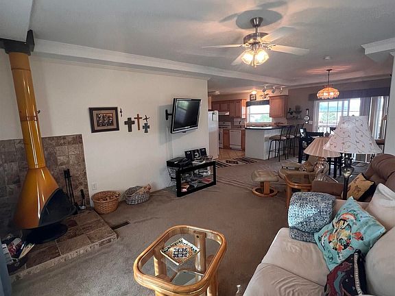 5th image of 521 Catfish St