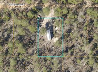 E Snapdragon St, Defuniak Springs, FL 32433