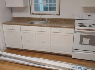 37 Chestnut St, Pottstown, PA 19464