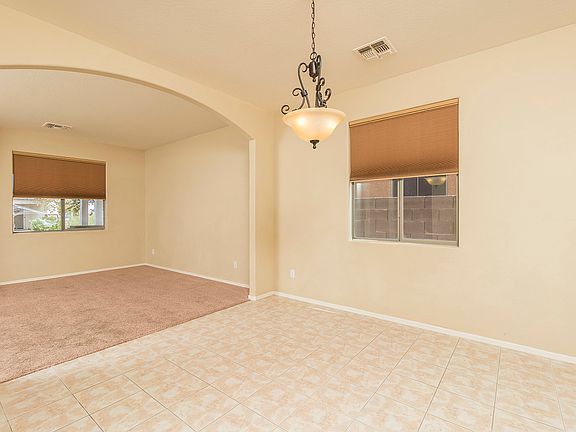 3rd image of 1115 E Nickleback St