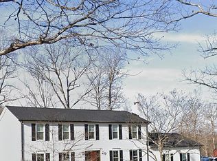 10044 Wesley Chapel Rd, Marshall, VA 20115