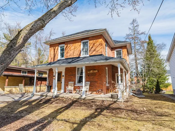 79 McMurray St, Bracebridge, ON P1L 2A1