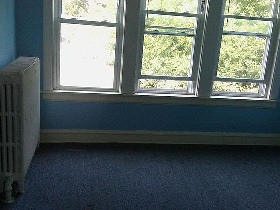 3rd image of 5824 N Bernard St #2