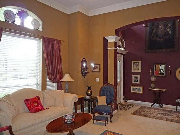 4th image of 4420 Elmhurst Dr