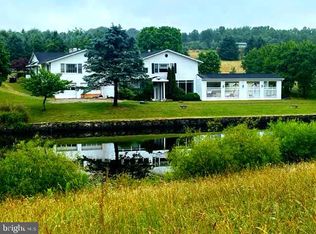 273 Carters Tree Farm Ln, Levels, WV 25431