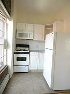 Rented by Vickers Realty | media 10