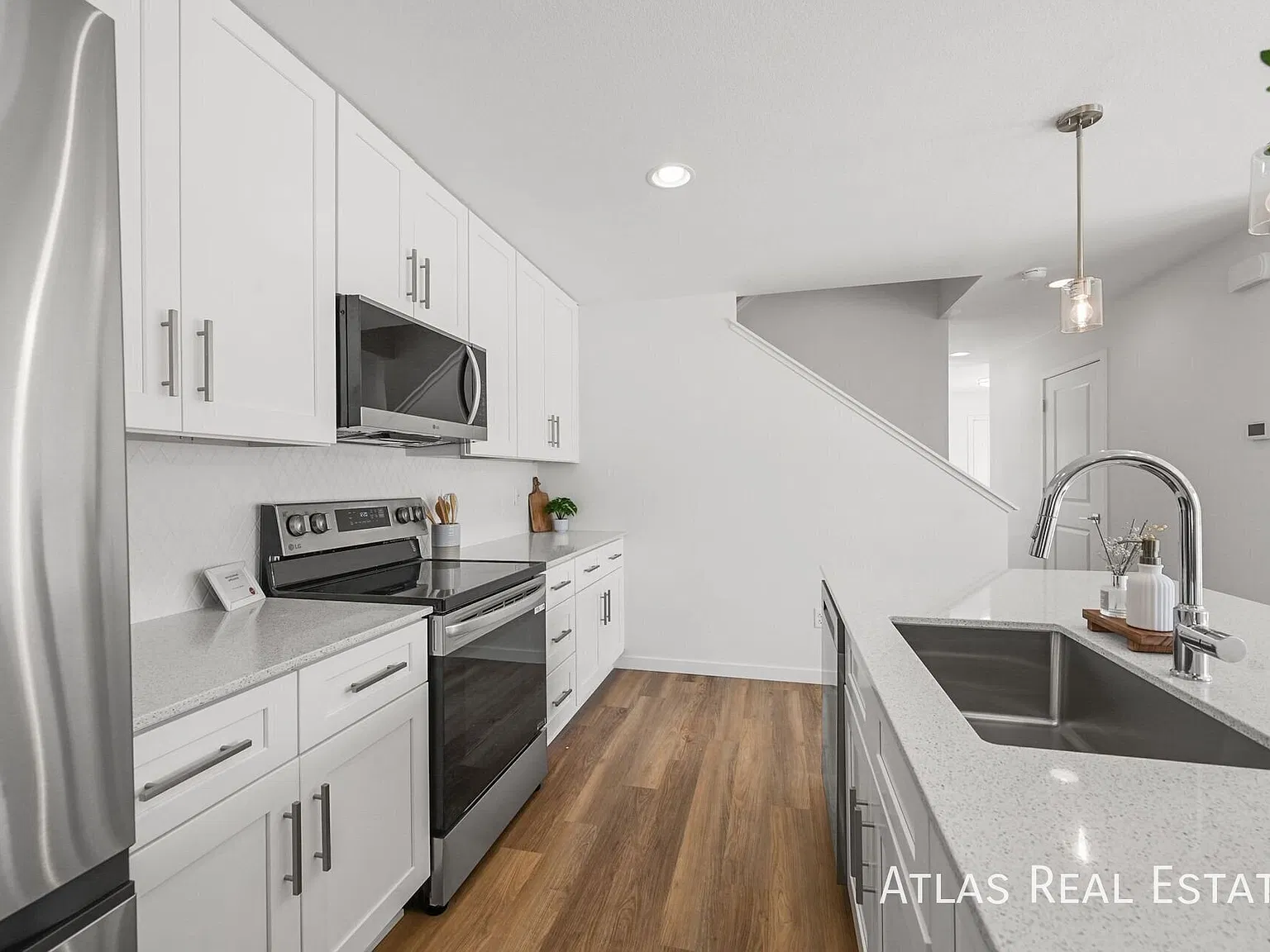 Akron Townhomes — Photo 4